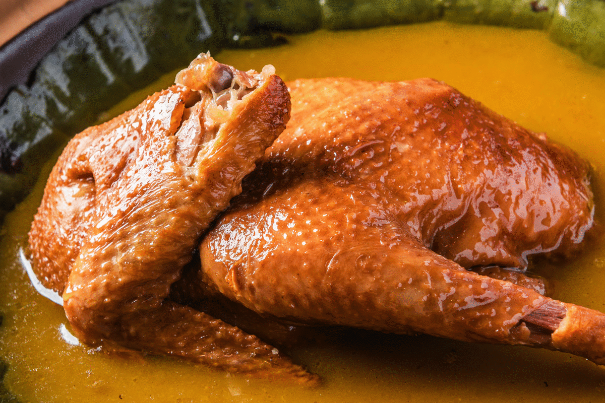 【大荤】3选2,不可复选★老汤烧鸡 65元★金饼地锅鸡  58元★金汤酸菜