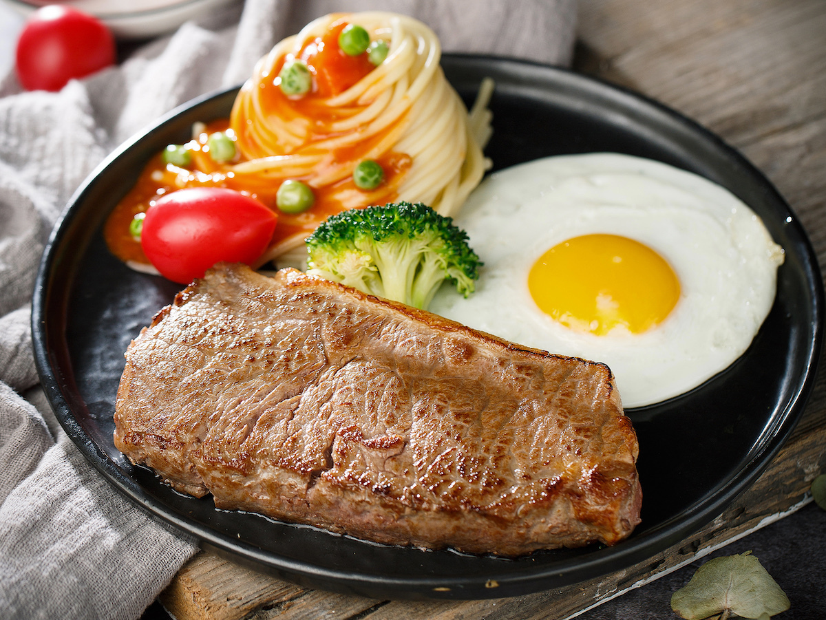 犇腾牛排2店通用隆重登场98元抢单人工作日豪华自助餐每一口肉都名不